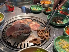 -欧巴炭烤肉오빠숯불구이(南京东路店)