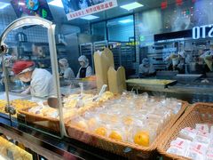 面包甜点陈列柜-鲍师傅糕点(春熙路店)