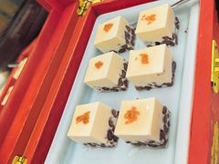 -品海楼·大连海胆锅贴馆(东港店)