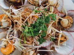 油泼扇贝-1910老鲁味海鲜·戳子肉·青岛菜(金沙滩店)