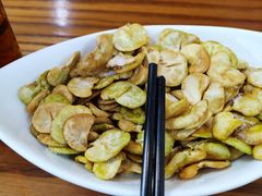 -胡子饮食店