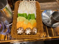 -极简·炭火烤肉主题餐厅·龙虾烧烤·烤羊排(宝龙店)