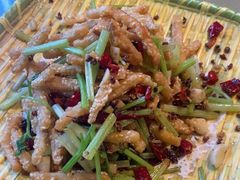 -黄泥岗·地道湖北菜(奥特莱斯店)