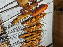 -街角等你.大连海鲜烧烤.经典铁板海鲜串(西安路店)