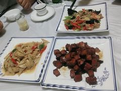 -宾朋海鲜美食餐厅·特色美食(兴海路店)