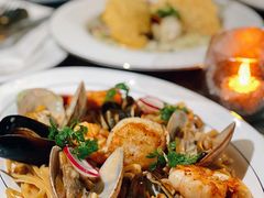 -Oasis Bar & Grill