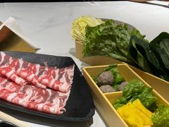 -呷哺呷哺 黄金牧场 (新中关购物中心店)