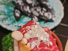 -山川小町·极番烧肉(新地假日广场店)