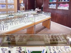 -109度二手奢侈品手表包包珠宝回收(新天地店)