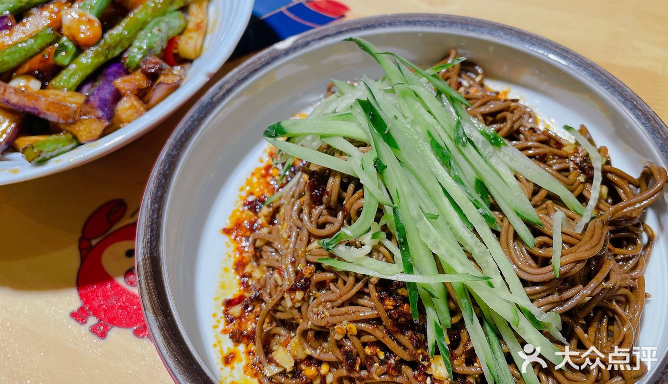 【小6汤包】｜从小吃到大的老店，但卫生堪忧