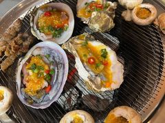 -围炉肉舍•炭烤活鳗•丹东海鲜烤肉(步行街店)