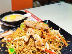 桥底头抽猪扒炒面-阿飛冰室(下沙店)