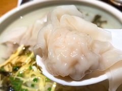 招牌鲜虾小馄饨-苏小柳手作点心(控江旭辉分院)