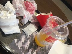 -麦当劳(展览路店)