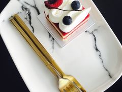 -UNI UNI(环亚凯瑟琳店)