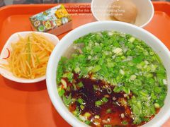 -牛一嘴·兰州牛肉面·大盘鸡(财富中心店)