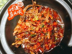 -聚鑫朋酸菜肥肠(九龙仓店)