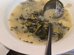 -严记小天府酸菜鱼(西四路店)