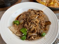 -必胜客(尹山湖歌林公园店)