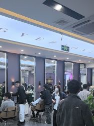 -藤野造型烫染·漂发