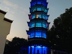 -绳金塔