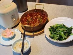 -有红鸡毛店·川菜(建设路店)