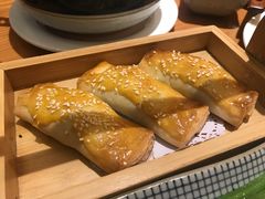 千层叉烧酥-粤域茶餐厅