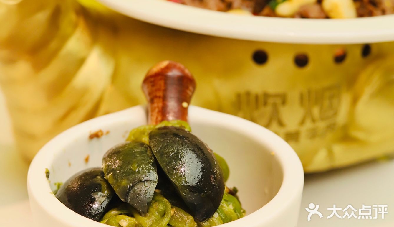 拔草上海湘菜排队王 不负期待的炊烟小炒黄牛肉