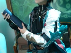 -米游妙妙屋cosplay换装自拍摄影体验馆