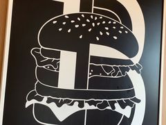 -麦当劳(百联西郊购物中心店)