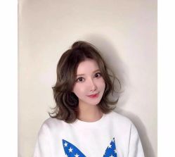 -时尚殿堂明星门店