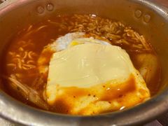 芝士泡菜辛拉面-麻麻桃韩式料理(百盛B馆店)