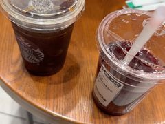 -星巴克(上海虹桥新天地二店)