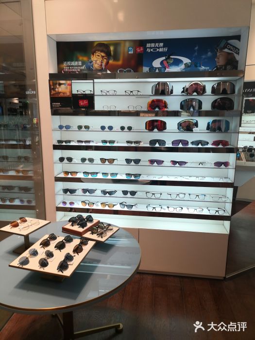 LensCrafters亮视点·OAKLEY精选(静安嘉里中心店)图片