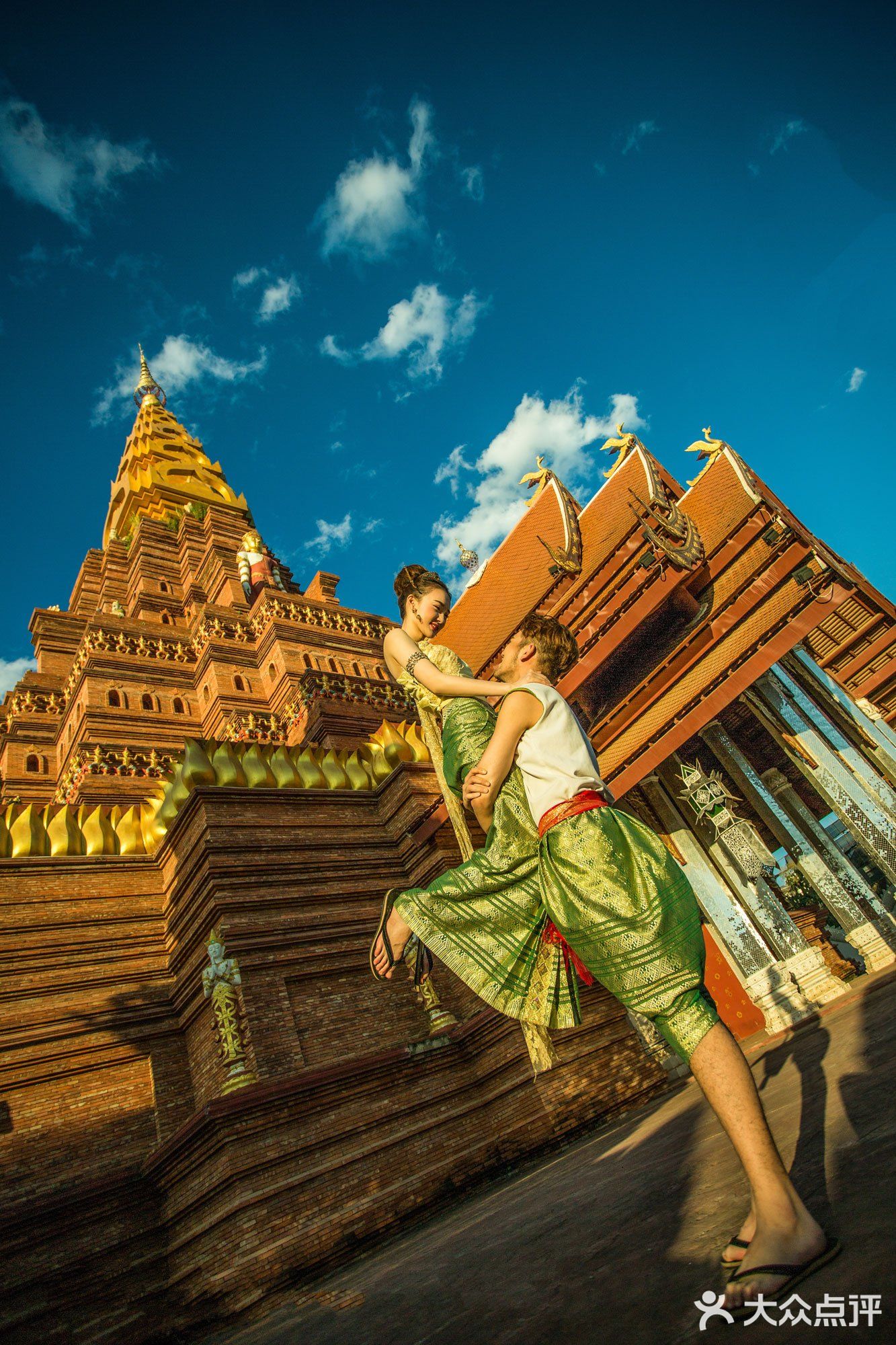 皇室公主西双版纳旅拍婚纱照