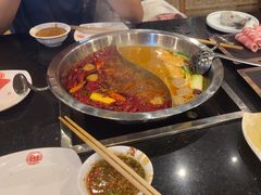 -百年川椒重庆老火锅(光谷店)