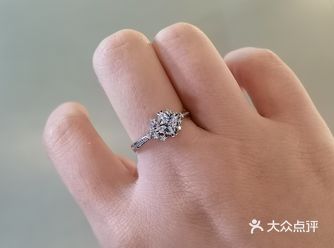 来自星星的钻戒,漫天星辰为你而采