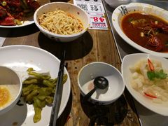 -龙巢盱眙龙虾·牛蛙·烧烤宵夜(八卦岭店)