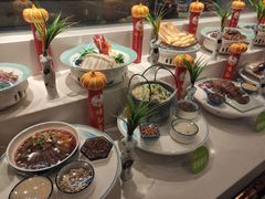 -有红鸡毛店·川菜(建设路店)