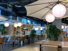 大堂-日进一片海.生腌海鲜火锅.宵夜烧烤(三里屯总店)