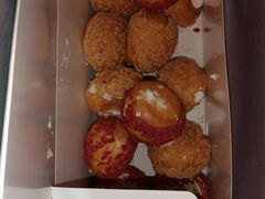 红丝绒泡芙-酥侯糕点(广东路店)