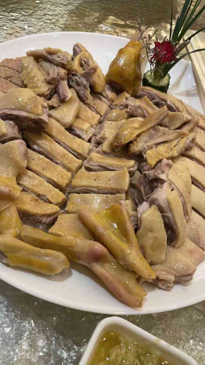 北海渔村酒楼(新华店)-"吃好吃的最开心了!又到周三,招行饭票五折.