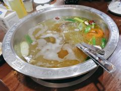 -乡土黄·鲜牛肉火锅·小龙虾(兴业街店)