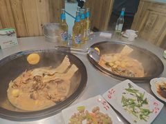 -屯老二农家铁锅炖·行业领军者(梅江店)