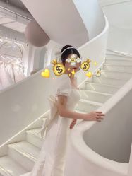 -艾米丽婚纱礼服