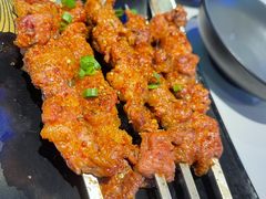 小柒羊肉串-钳小柒·小龙虾蓝龙王烧烤夜宵(长寿路店)