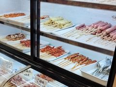 -哈尔滨小酒馆·鲜肉现穿自助烧烤(康新花园店)