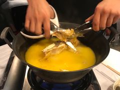 -鲜入围煮花胶鸡海鲜火锅