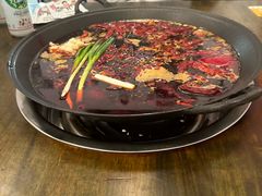 -黄潇洒老火锅(九眼桥宏济巷店)
