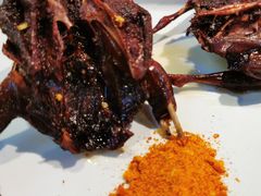 酱香油酥鹌鹑-老闵田螺馆·南昌市井菜·特色小吃(总店)